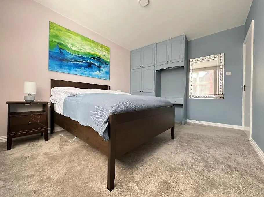 The Art House 8 Galway Apartment 0*,  Ireland