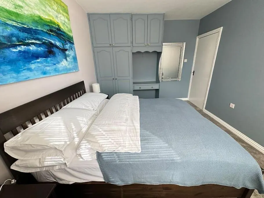 The Art House 8 Galway Apartment 0*,